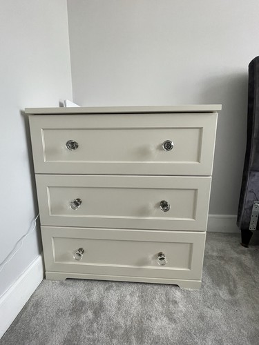Chest drawers used - x3, but